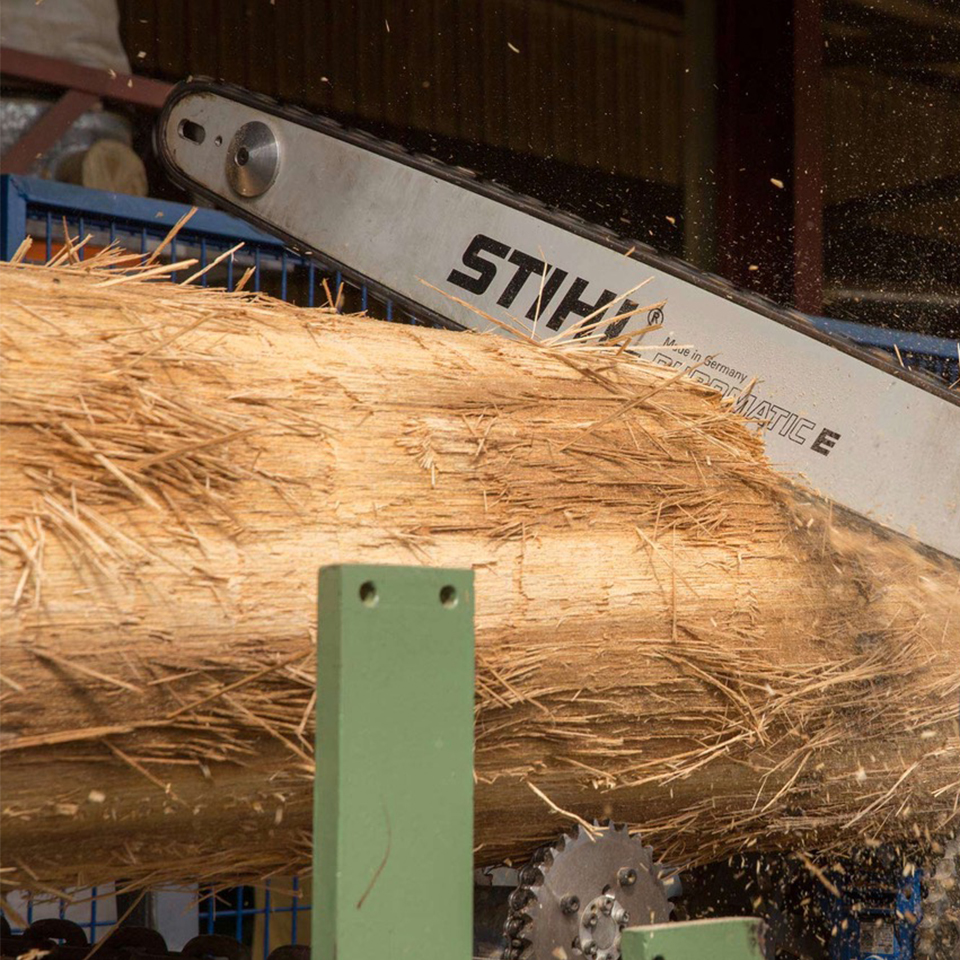 Log being cut